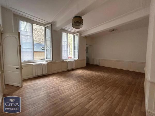 Appartement à louer 3 pièces 79.7m²