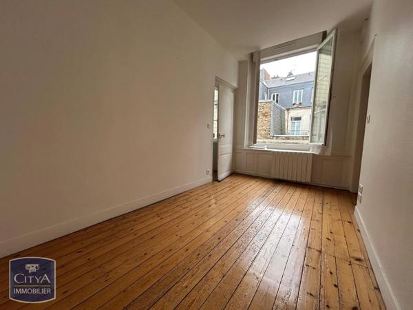 Appartement à louer 3 pièces 79.7m²