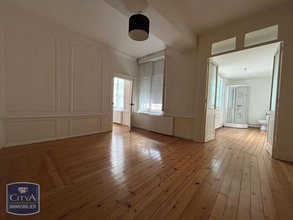 Appartement à louer 3 pièces 79.7m²