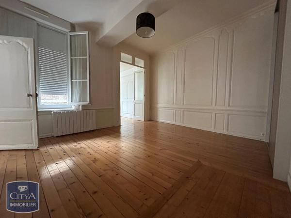 Appartement à louer 3 pièces 79.7m²