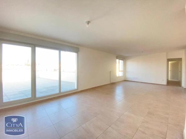 Appartement à louer 3 pièces 79.88m² Clermont-Ferrand (63000)