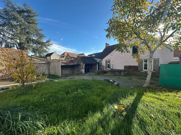 Maison à SAINT-MARS-D'OUTILLE, 72220 - 6 pièces 146m²