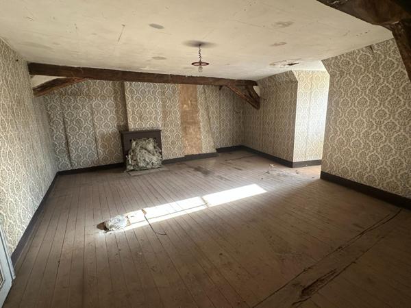 Maison à SAINT-MARS-D'OUTILLE, 72220 - 6 pièces 146m²