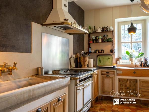 Authentique Mas Provençal avec Piscine - Orange (84100)