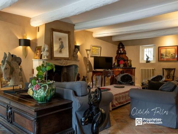 Authentique Mas Provençal avec Piscine - Orange (84100)