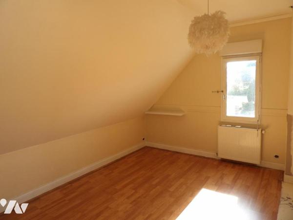 Béthun à vendre – Maison 4 chambres avec jardin et double garage 