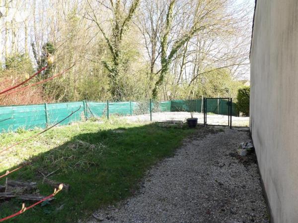 Béthun à vendre – Maison 4 chambres avec jardin et double garage 