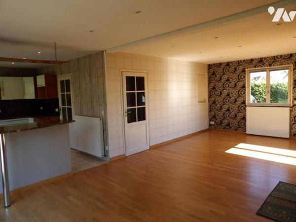 Béthun à vendre – Maison 4 chambres avec jardin et double garage 