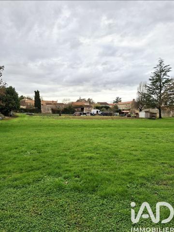 Maison à vendre 1 pièce 85 m² Saint-Jean-de-Beugné