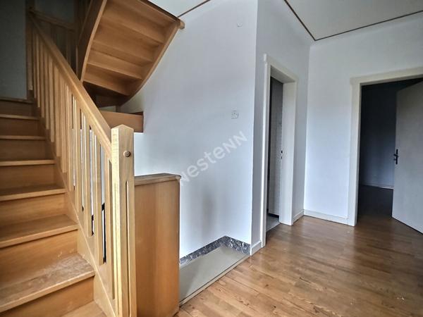 Maison individuelle 127 m2 ,4 chambres, garage, sous-sol