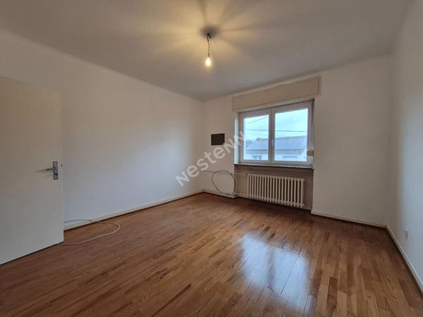 Maison individuelle 127 m2 ,4 chambres, garage, sous-sol