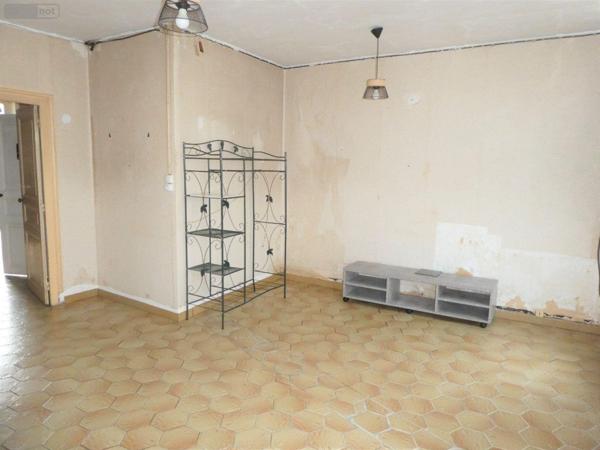 Maison à vendre à Dame-Marie-les-Bois dans l'Indre-et-Loire (37110), ref : 11893/496