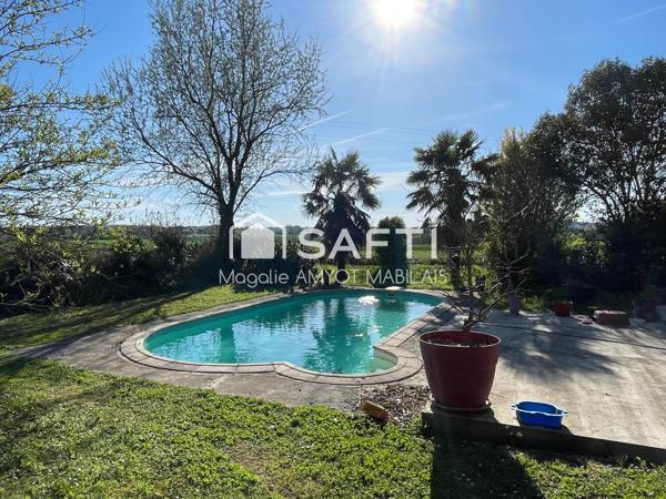 Demeure de charme avec piscine et dépendances