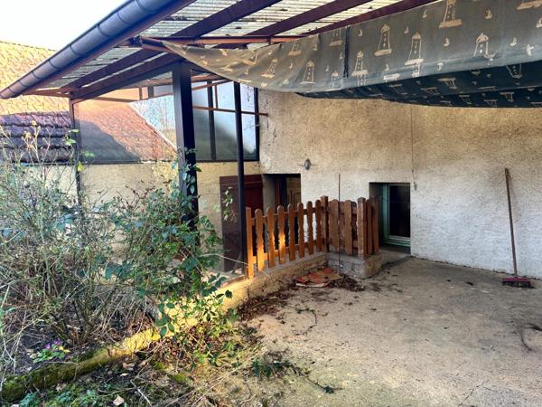 Maison avec grandes dépendances secteur POUILLY EN AUXOIS