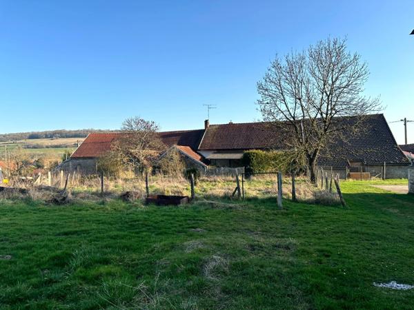 Maison avec grandes dépendances secteur POUILLY EN AUXOIS