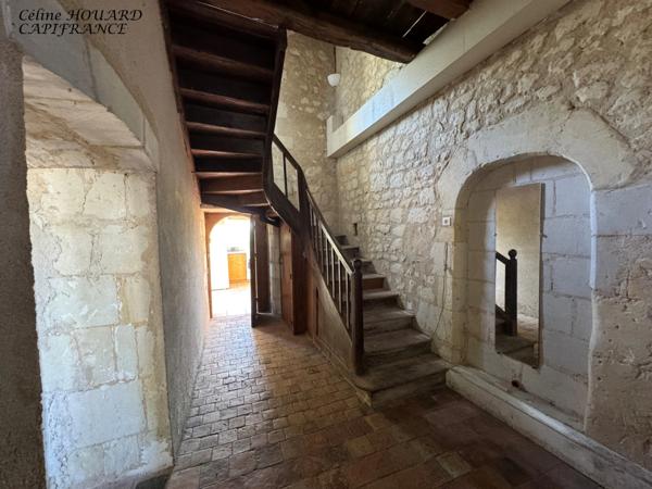 Maison à vendre 7 pièces + terrain constructible et dépendances