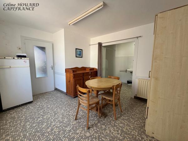 Maison à vendre 7 pièces + terrain constructible et dépendances