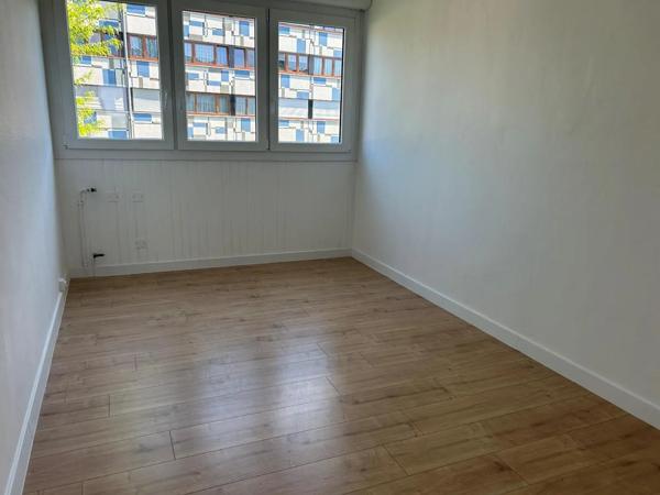 Appartement à louer 5 pièces 84.35m²