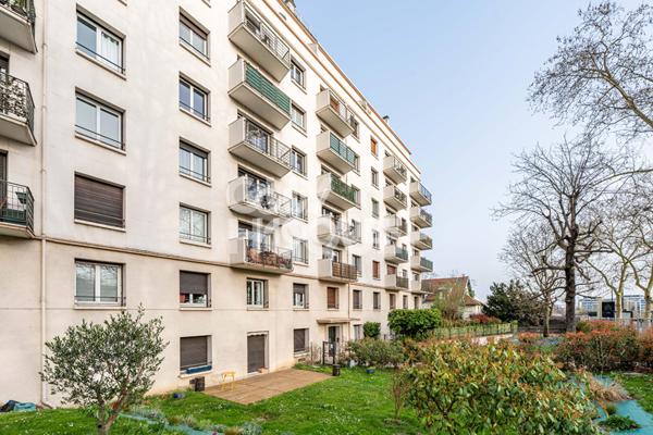 Appartement Courbevoie Bécon 3 pièces avec balcon