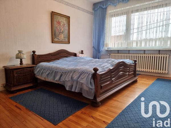 Maison traditionnelle 6 pièces de 170 m² à Petite-Rosselle (57540)