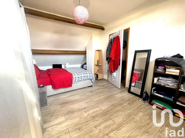 Maison 7 pièces de 132 m² à Dordives (45680)