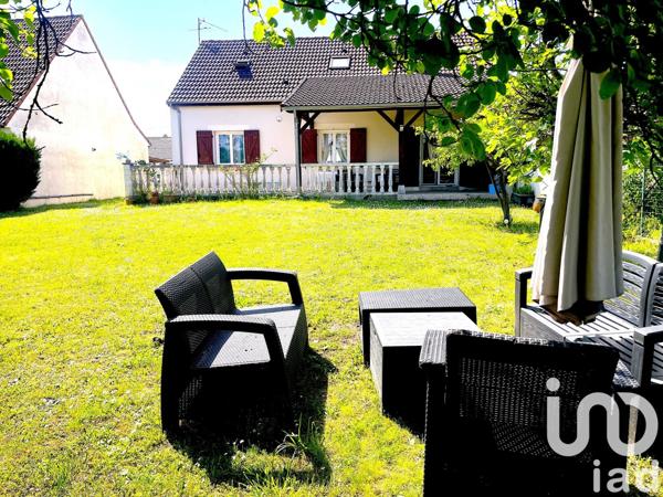 Maison 7 pièces de 132 m² à Dordives (45680)