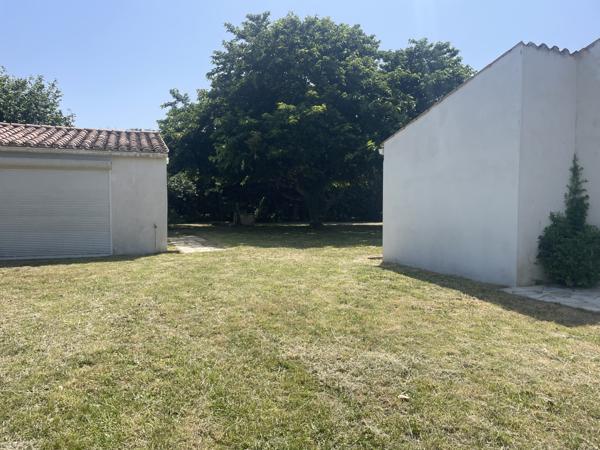 RARE À LA VENTE – MAISON COUP DE CŒUR À 1500 M DE LA PLAGE !