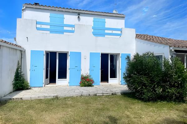 RARE À LA VENTE – MAISON COUP DE CŒUR À 1500 M DE LA PLAGE !