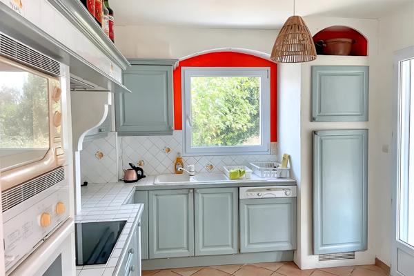 RARE À LA VENTE – MAISON COUP DE CŒUR À 1500 M DE LA PLAGE !