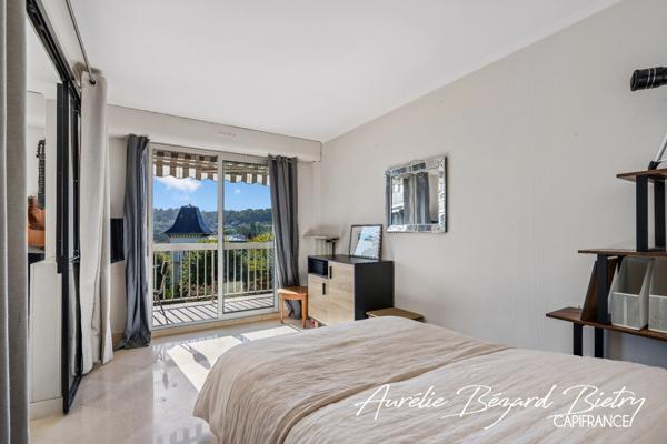 Appartement familial avec deux balcons et vue dégagée