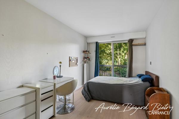 Appartement familial avec deux balcons et vue dégagée