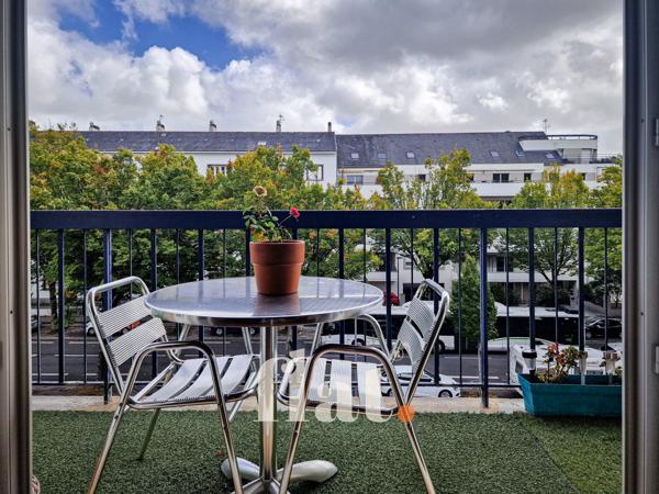 Appartement T4 de 92m2+Place de pkg en s/sol+ balcon / dpe C / 3ème étage / ascenseur