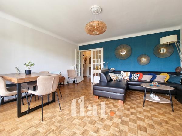 Appartement T4 de 92m2+Place de pkg en s/sol+ balcon / dpe C / 3ème étage / ascenseur