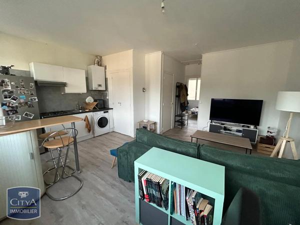 Appartement à louer 2 pièces 45m² Tours (37000)