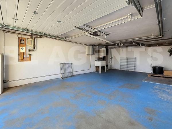 Maison jumelée d’un seul côté – 89 m² Carrez / 120 m² habitables – Mexy