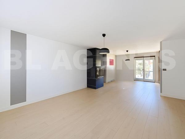 Maison jumelée d’un seul côté – 89 m² Carrez / 120 m² habitables – Mexy