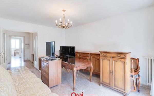 Appartement à vendre    4 pièces • 84 m2 Marseille 4