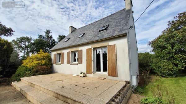 Maison individuelle à vendre à Plounévézel dans le Finistère (29270), ref : 29066-1031797