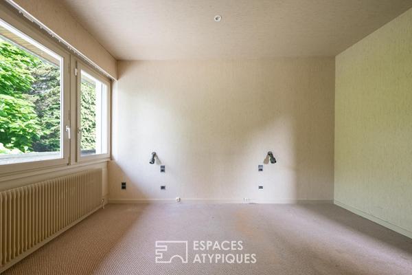 Maison d’architecte seventies et son parc arboré