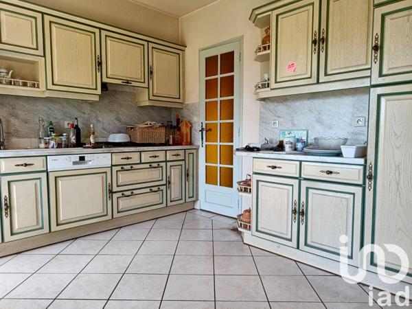 Maison de village 7 pièces de 162 m² à Peyrelevade (19290)