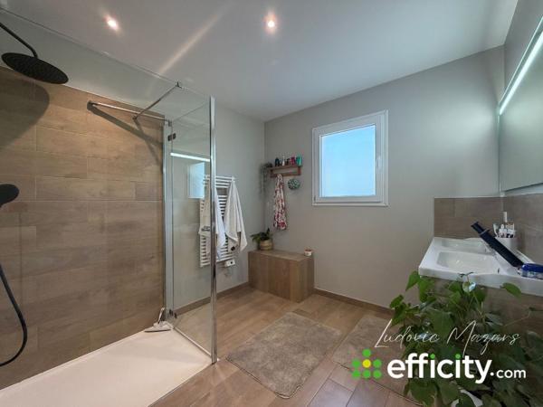 Maison 5 pièces - 90 m² Exclusivité efficity