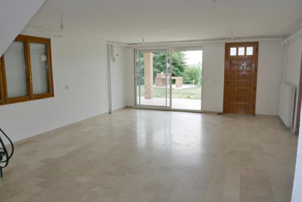VILLETTE-DE-VIENNE – Maison individuelle avec vue dégagée, piscine et grand terrain