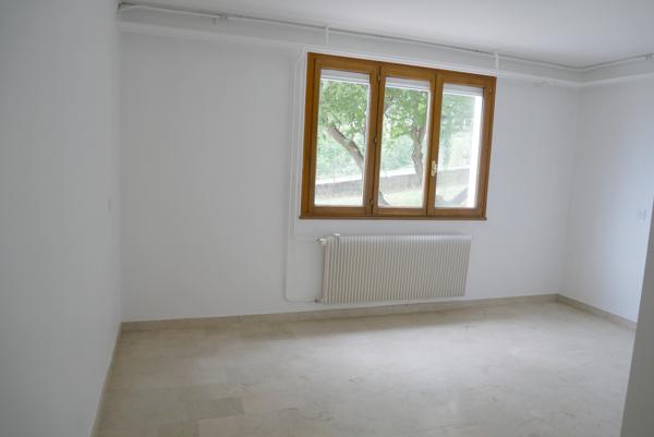 VILLETTE-DE-VIENNE – Maison individuelle avec vue dégagée, piscine et grand terrain