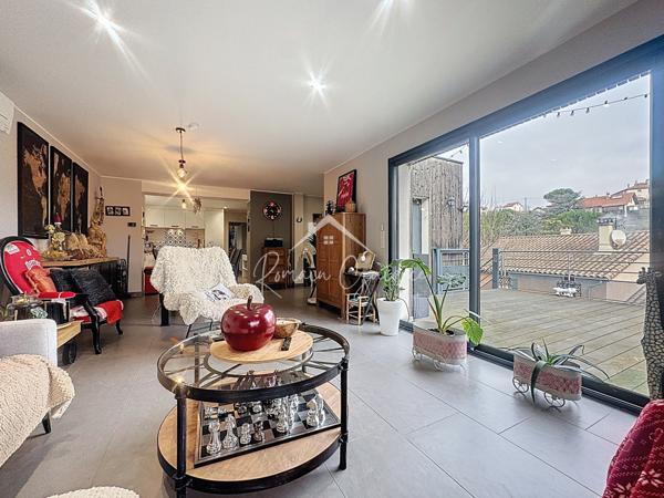 Millau (12100) MAISON F3 87 M2 AVEC PISCINE SUR TERRAIN DE 875 M2