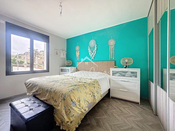 Millau (12100) MAISON F3 87 M2 AVEC PISCINE SUR TERRAIN DE 875 M2