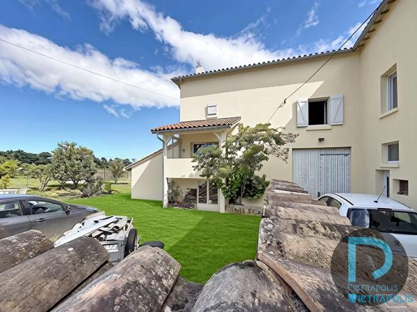 MAISON DANS LES VIGNES DE 142M2 - TERRAIN DE 1194M2 - ARNAS