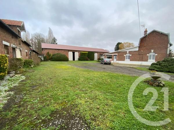 Maison à vendre  14 pièces - 256,82 m 2   NESLE  - 80