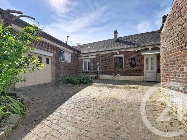 Maison à vendre  14 pièces - 256,82 m 2   NESLE  - 80