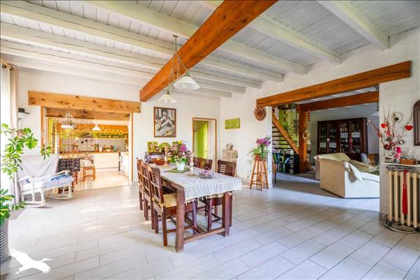 Maison à vendre |  Montguyon |  8 pièces | 226 m²