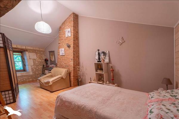 Maison à vendre |  Montguyon |  8 pièces | 226 m²